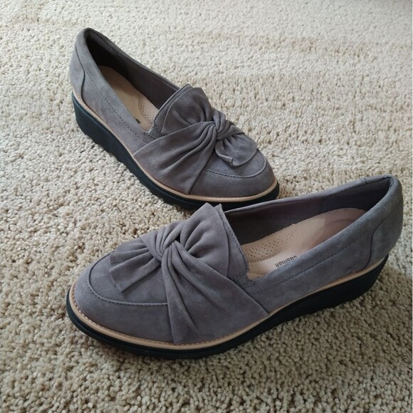 Clarks Gray Loafers - Picture 2 of 11